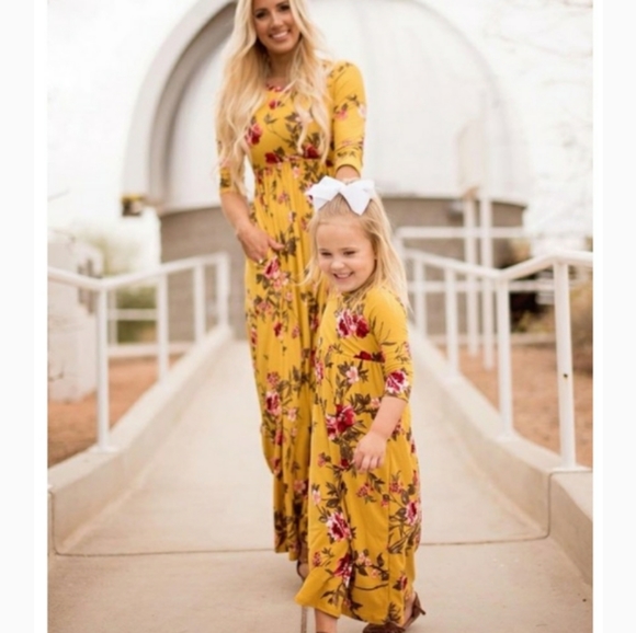 🆕⭐ Mustard yellow floral girls boho maxi dress - Picture 2 of 7